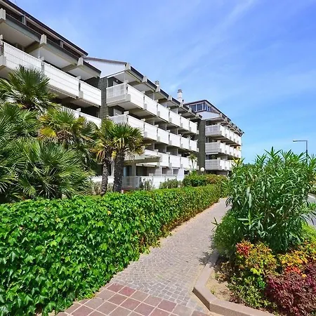 Residence Spiaggia リニャーノ・サッビアドーロ